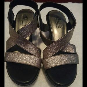 Cliffs 6.5 strappy wedge sandals